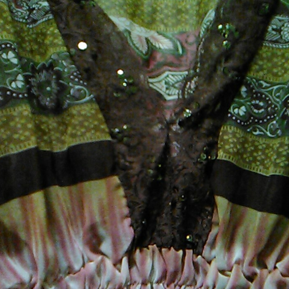 Multicolored Top 3/4 Dolman Sleeve - Picture 3 of 9